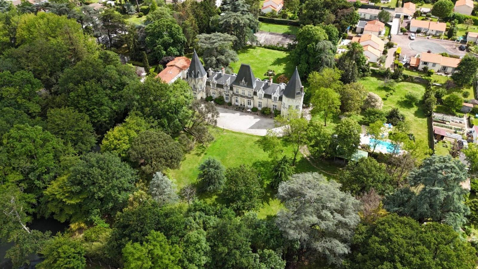 Chateau Du Bois De La Noe ブエイ エクステリア 写真